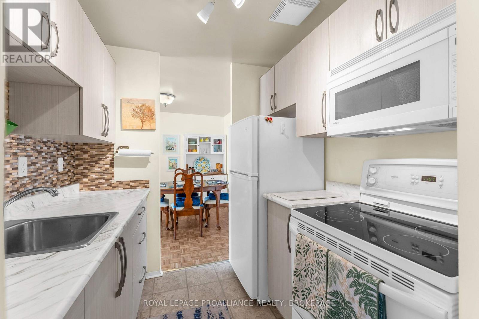 615 - 17 Eldon Hall Place, Kingston (Central City West), Ontario  K7M 7H5 - Photo 10 - X14110336