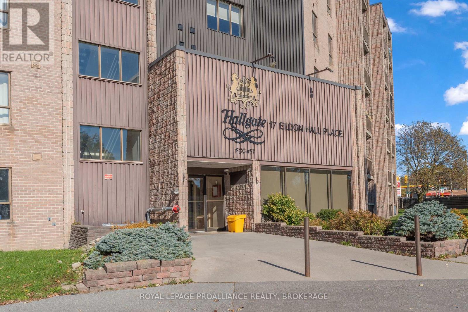 615 - 17 Eldon Hall Place, Kingston (Central City West), Ontario  K7M 7H5 - Photo 4 - X14110336