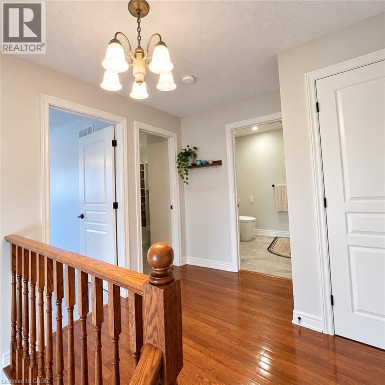 5321 Applegarth Drive, Burlington, Ontario  L7L 7E4 - Photo 17 - 40873067