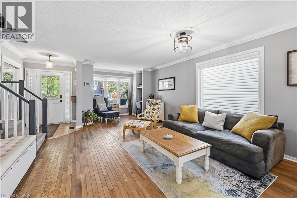 2206 Casselman Court, Burlington, Ontario  L7L 6T7 - Photo 7 - 40873440