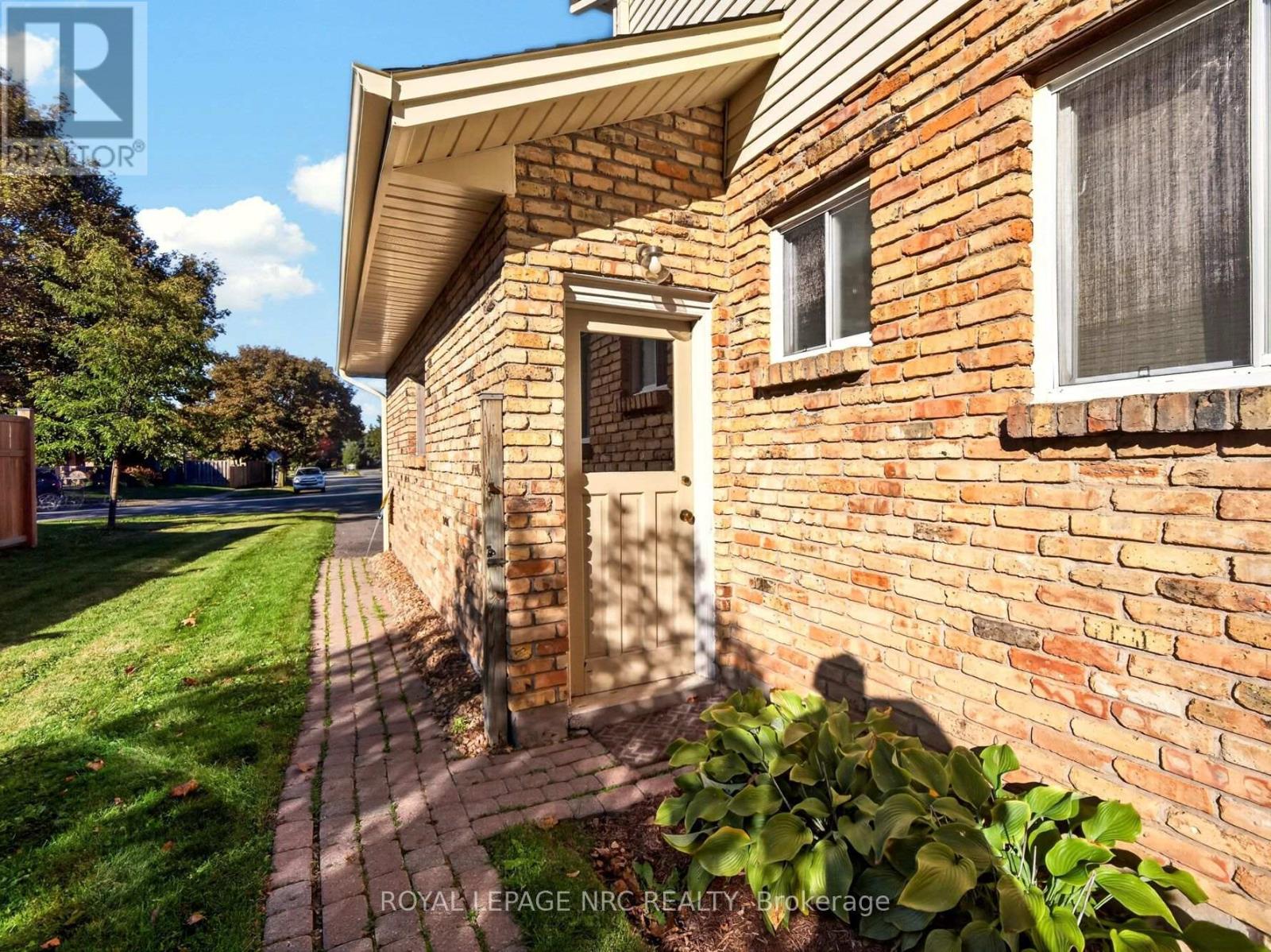 43 Farmington Drive, St. Catharines, Ontario  L2S 3G1 - Photo 37 - X14110238