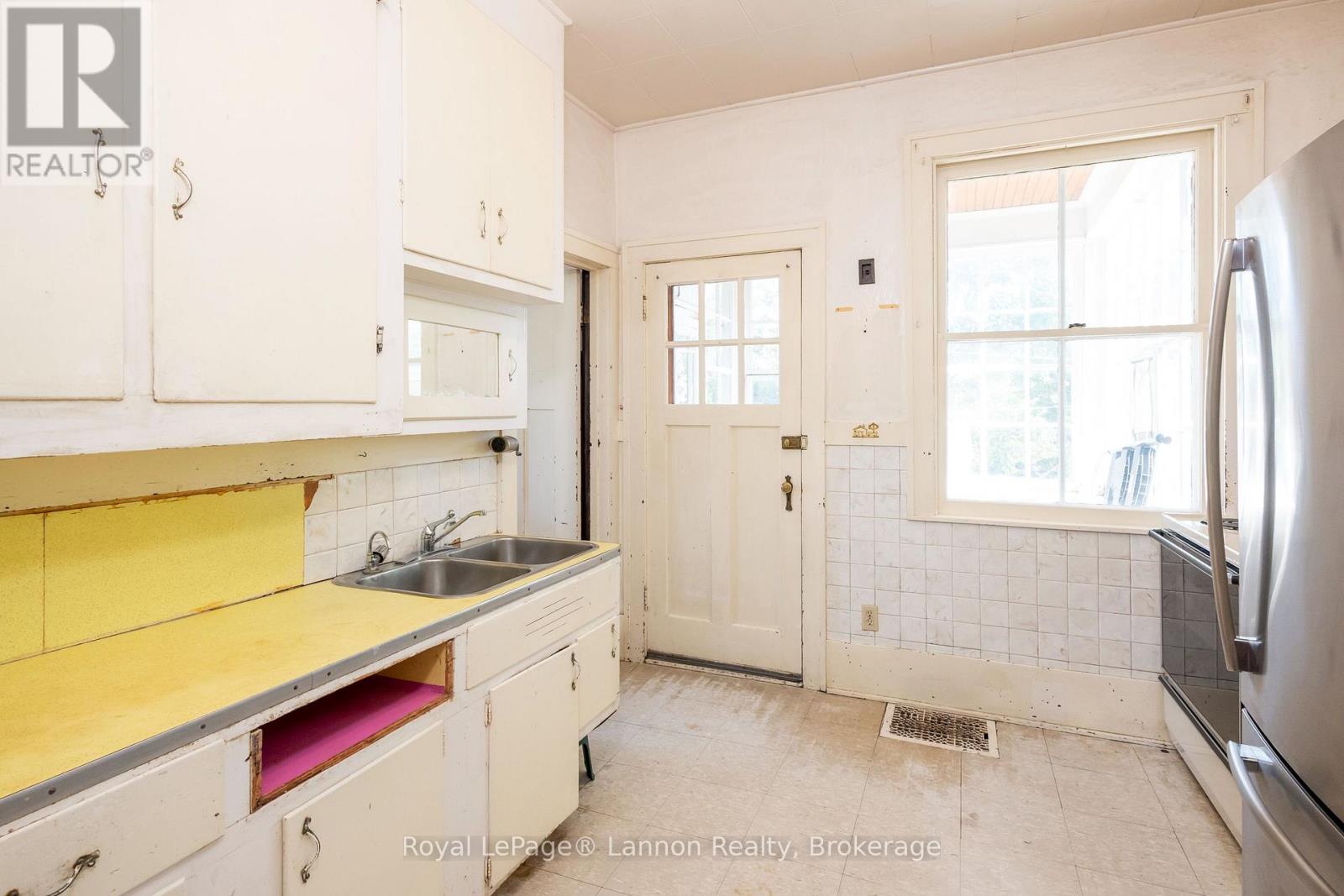 42 Gordon Avenue, Thunder Bay, Ontario  P7A 7C8 - Photo 10 - X14110168
