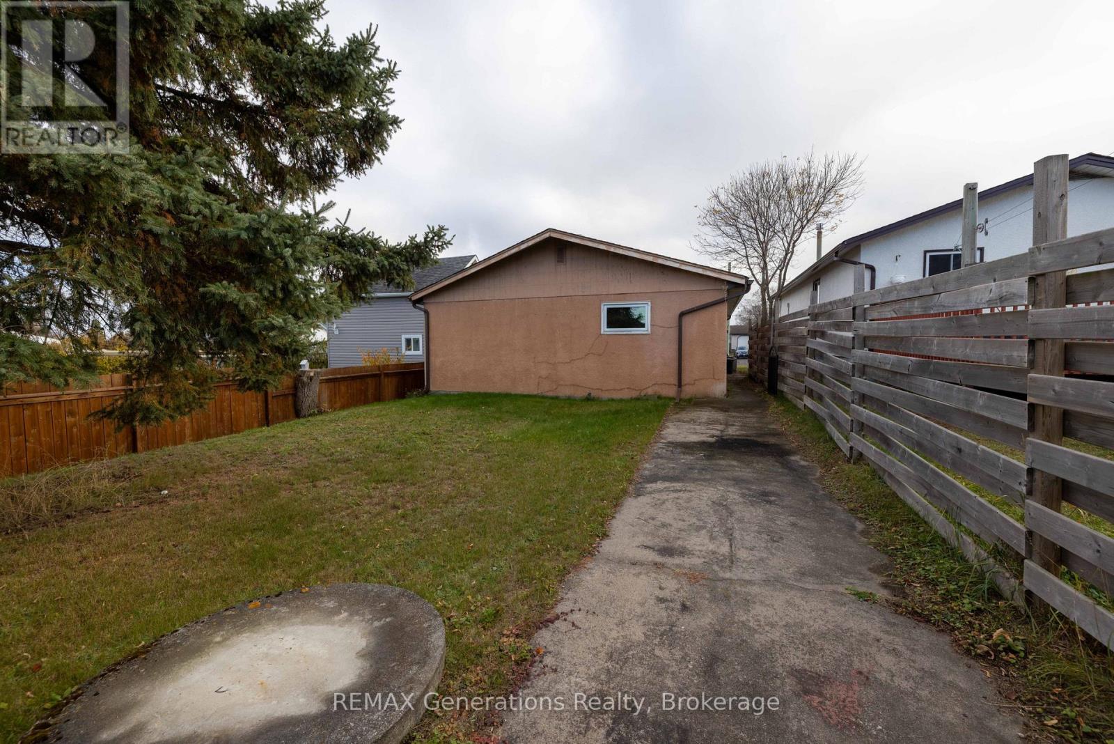 316 Rita Street, Thunder Bay, Ontario  P7A 1H3 - Photo 21 - X14110424