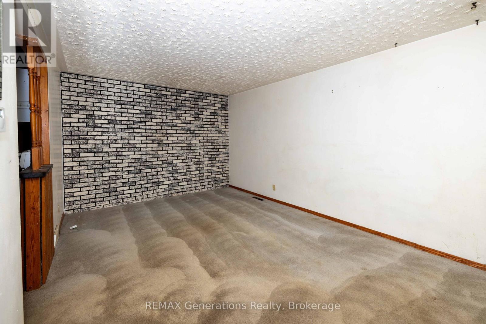 316 Rita Street, Thunder Bay, Ontario  P7A 1H3 - Photo 3 - X14110424
