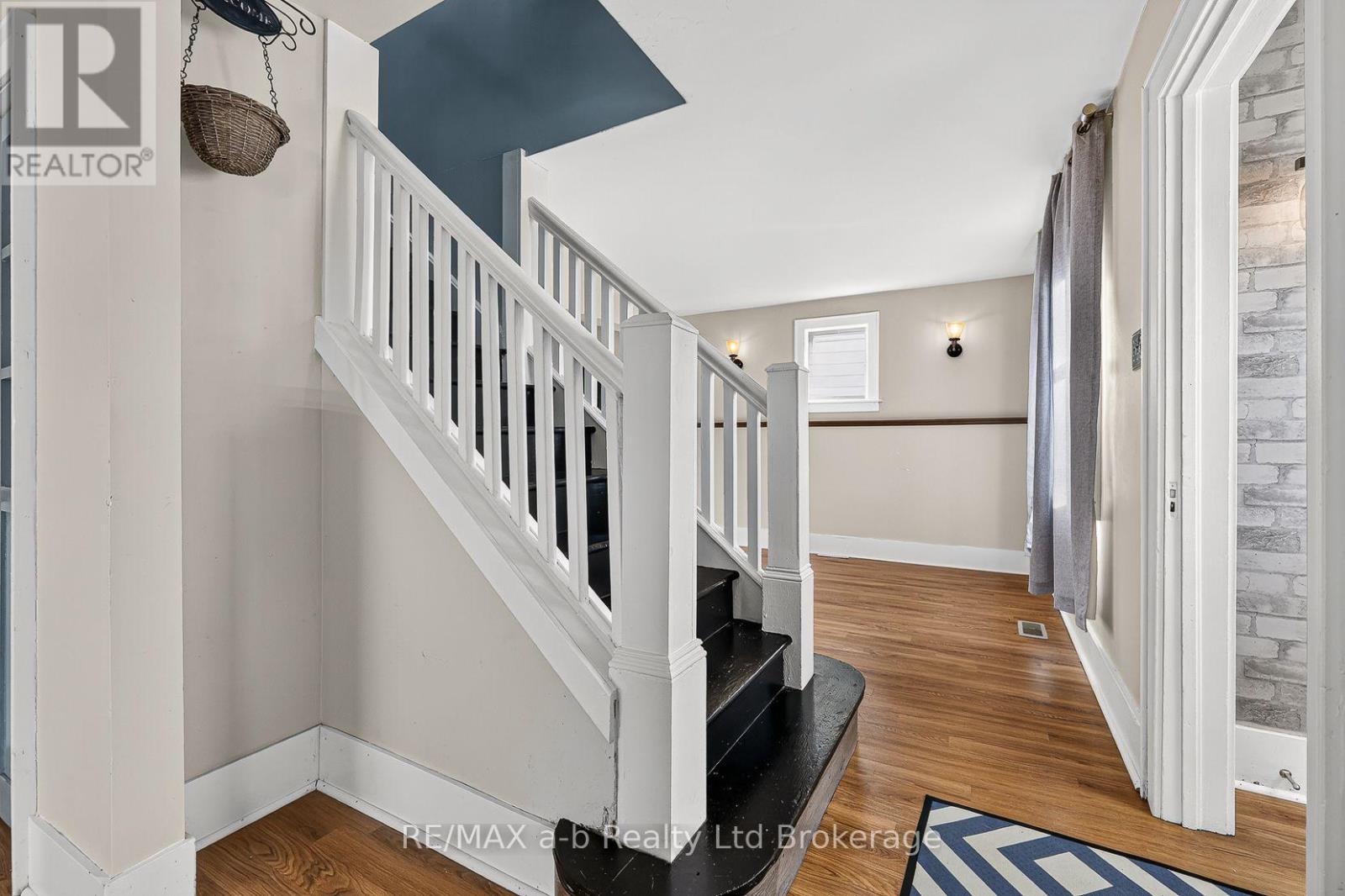 825 James Street, Woodstock (Woodstock - South), Ontario  N4S 1R9 - Photo 6 - X14110320