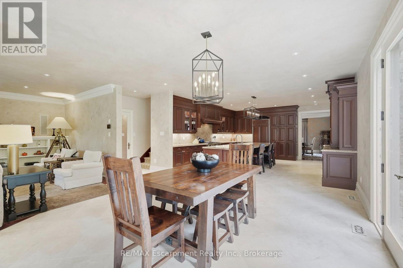 254 Donessle Drive, Oakville, Ontario  L6J 3Y6 - Photo 14 - W14110352