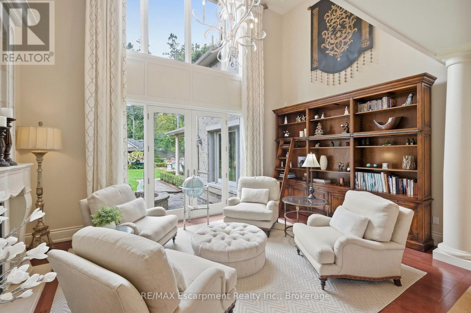 254 Donessle Drive, Oakville, Ontario  L6J 3Y6 - Photo 7 - W14110352