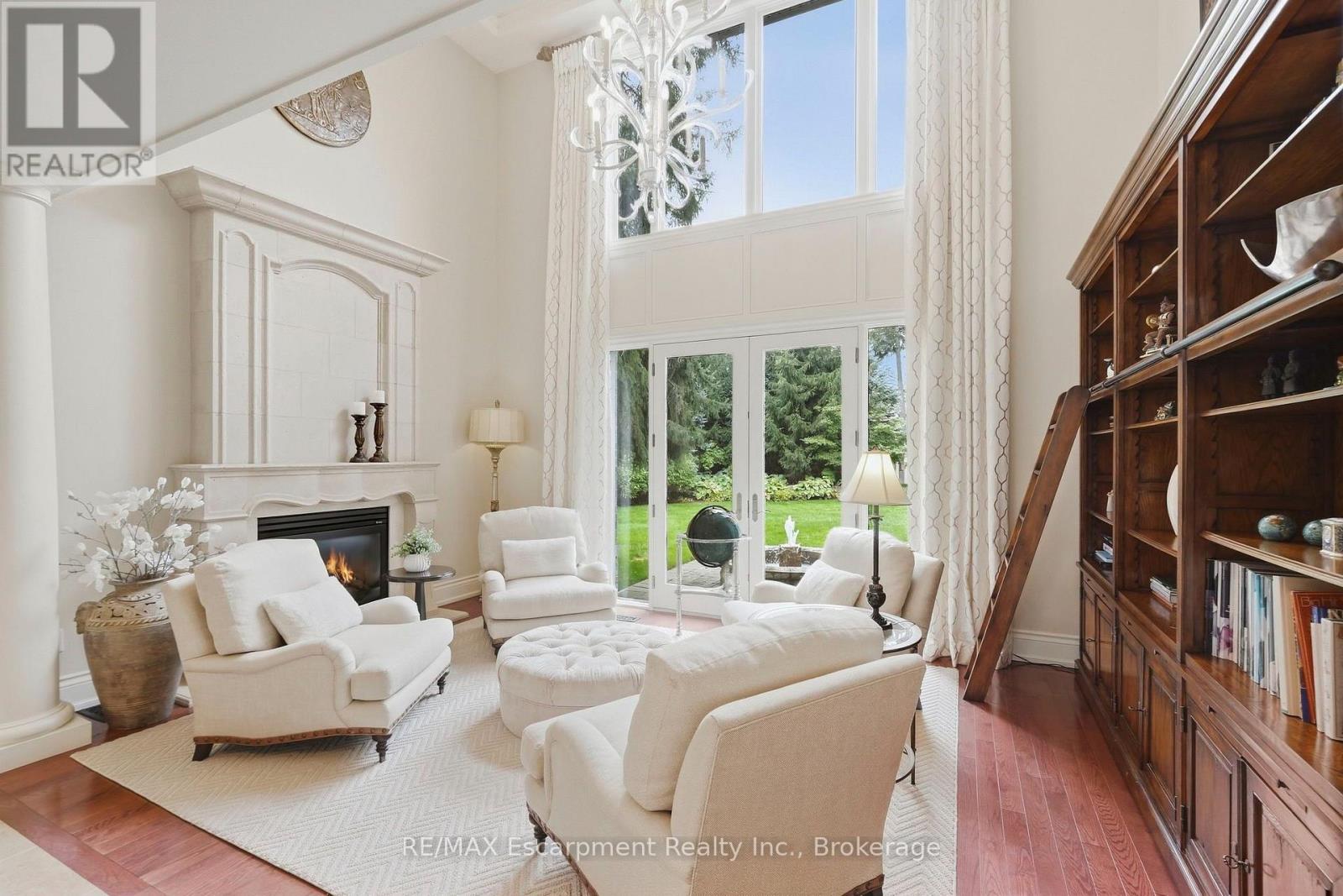 254 Donessle Drive, Oakville, Ontario  L6J 3Y6 - Photo 8 - W14110352