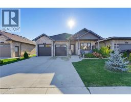 24 WINCHESTER Crescent, Listowel, Ontario
