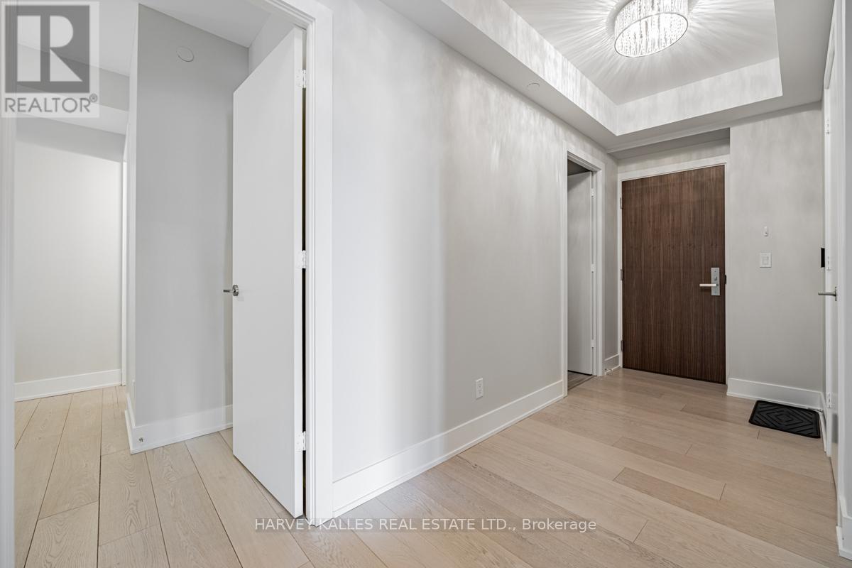 1001 - 200 Bloor Street W, Toronto, Ontario  M5S 1T8 - Photo 3 - C14110162