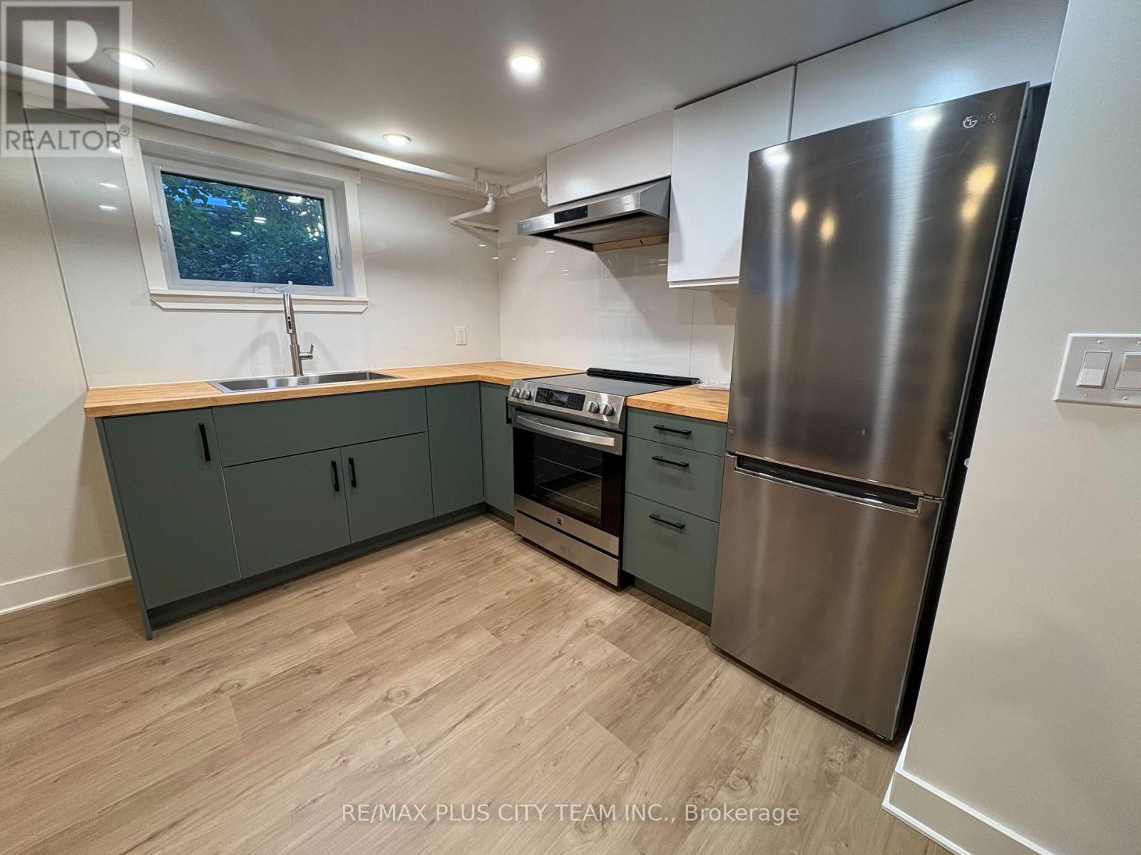 10 - 3835 Bathurst Street, Toronto, Ontario  M3H 3N1 - Photo 3 - C14110260