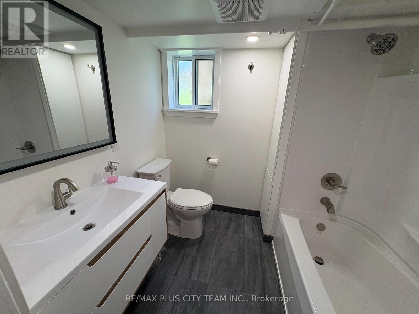 10 - 3835 Bathurst Street, Toronto, Ontario  M3H 3N1 - Photo 6 - C14110260