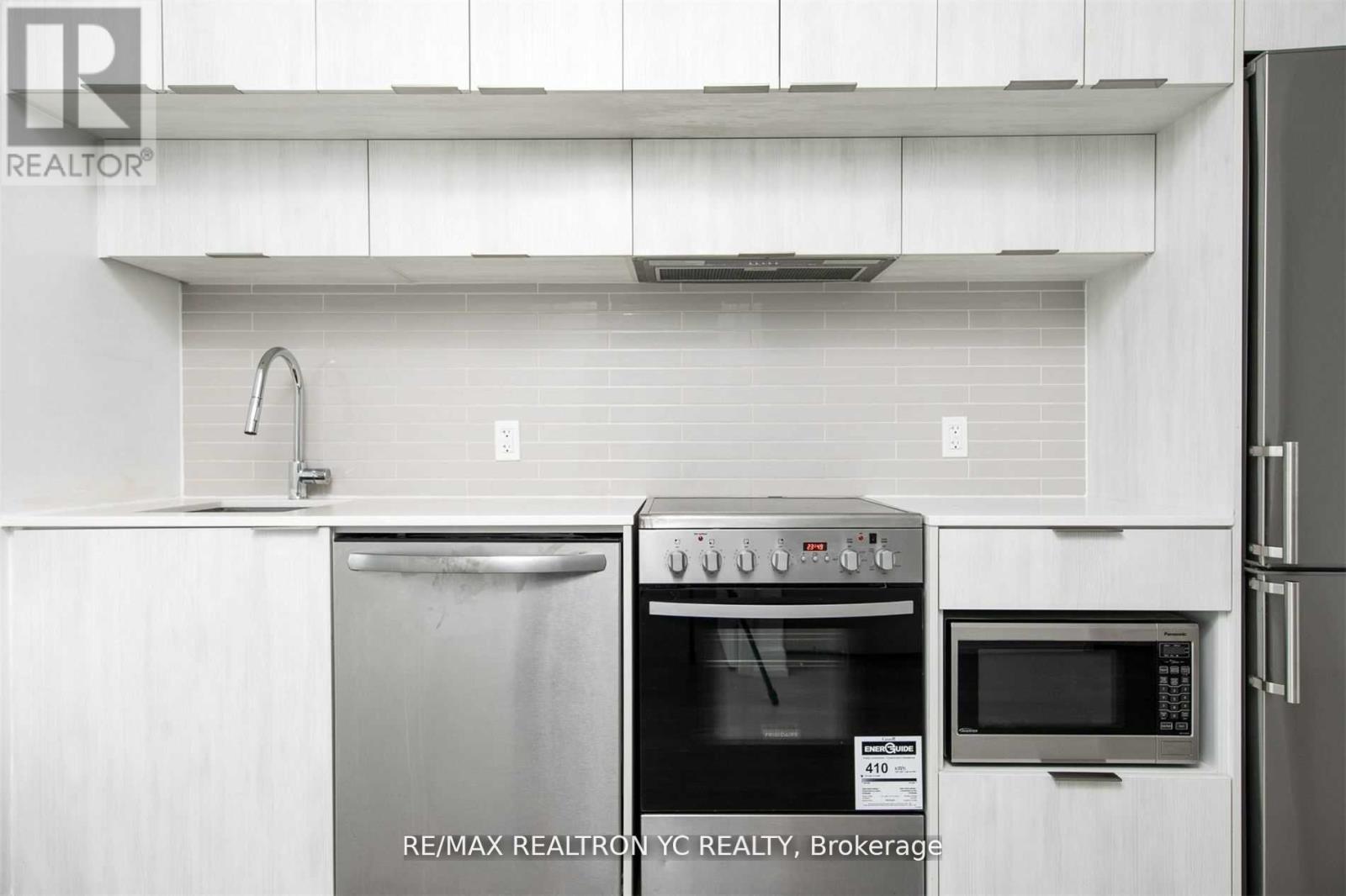 4007 - 181 Dundas Street E, Toronto, Ontario  M5A 0N5 - Photo 4 - C14110310