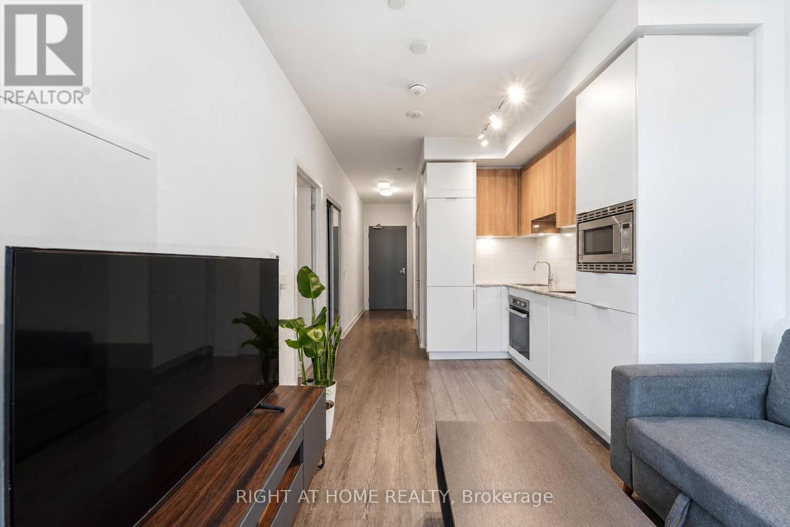 719 - 50 O'neill Road, Toronto, Ontario  M3C 0R1 - Photo 7 - C14110370