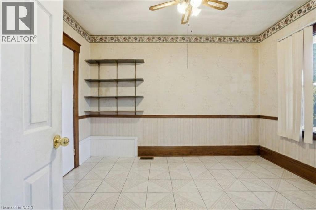 5128 Willmott Street, Niagara Falls, Ontario  L2E 2A3 - Photo 11 - 40872485