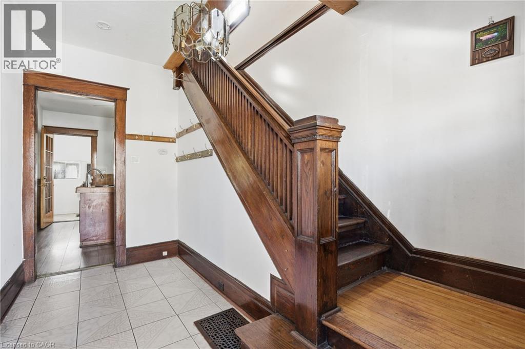 5128 Willmott Street, Niagara Falls, Ontario  L2E 2A3 - Photo 14 - 40872485