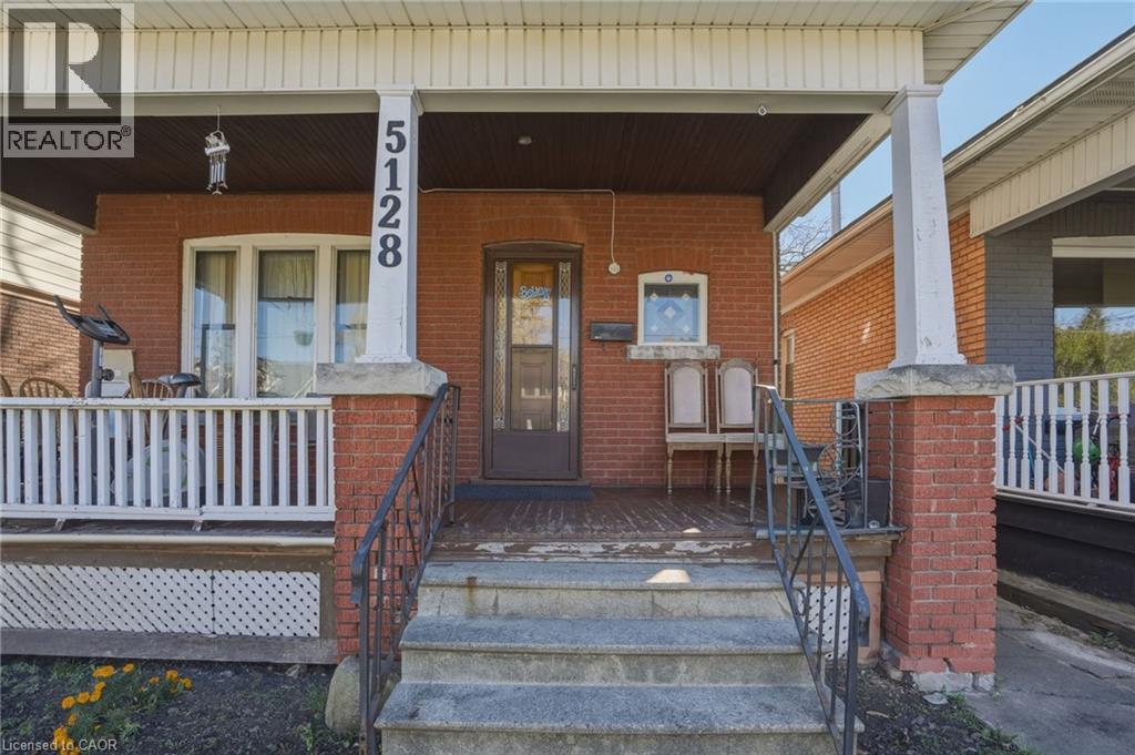 5128 Willmott Street, Niagara Falls, Ontario  L2E 2A3 - Photo 4 - 40872485