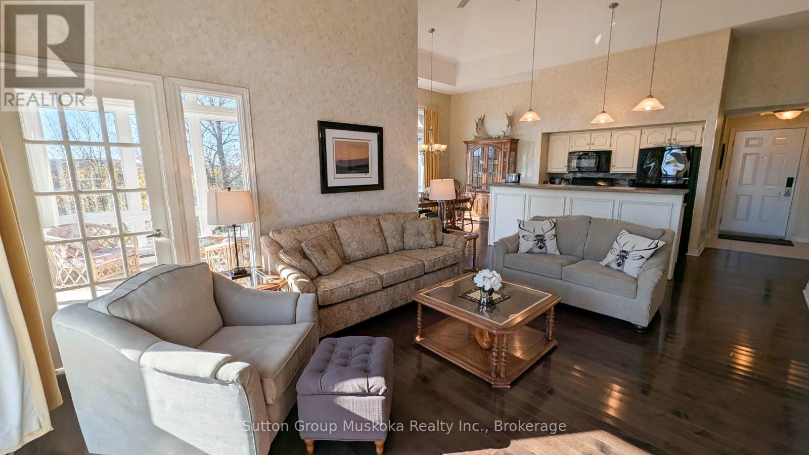 302 - 19 Oakridge - Deerhurst Drive, Huntsville, Ontario  P1H 1A9 - Photo 2 - X14110132