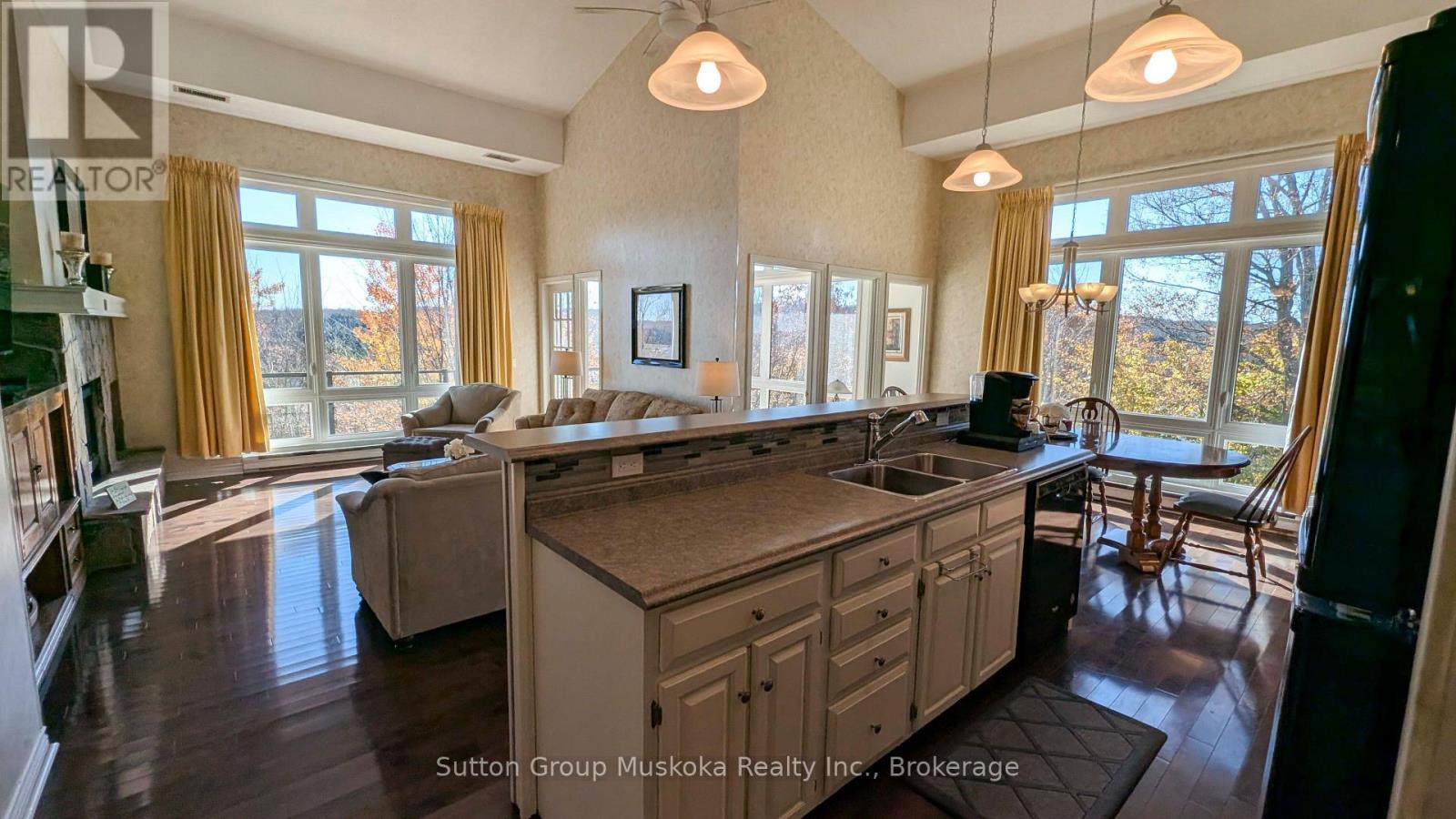302 - 19 Oakridge - Deerhurst Drive, Huntsville, Ontario  P1H 1A9 - Photo 5 - X14110132