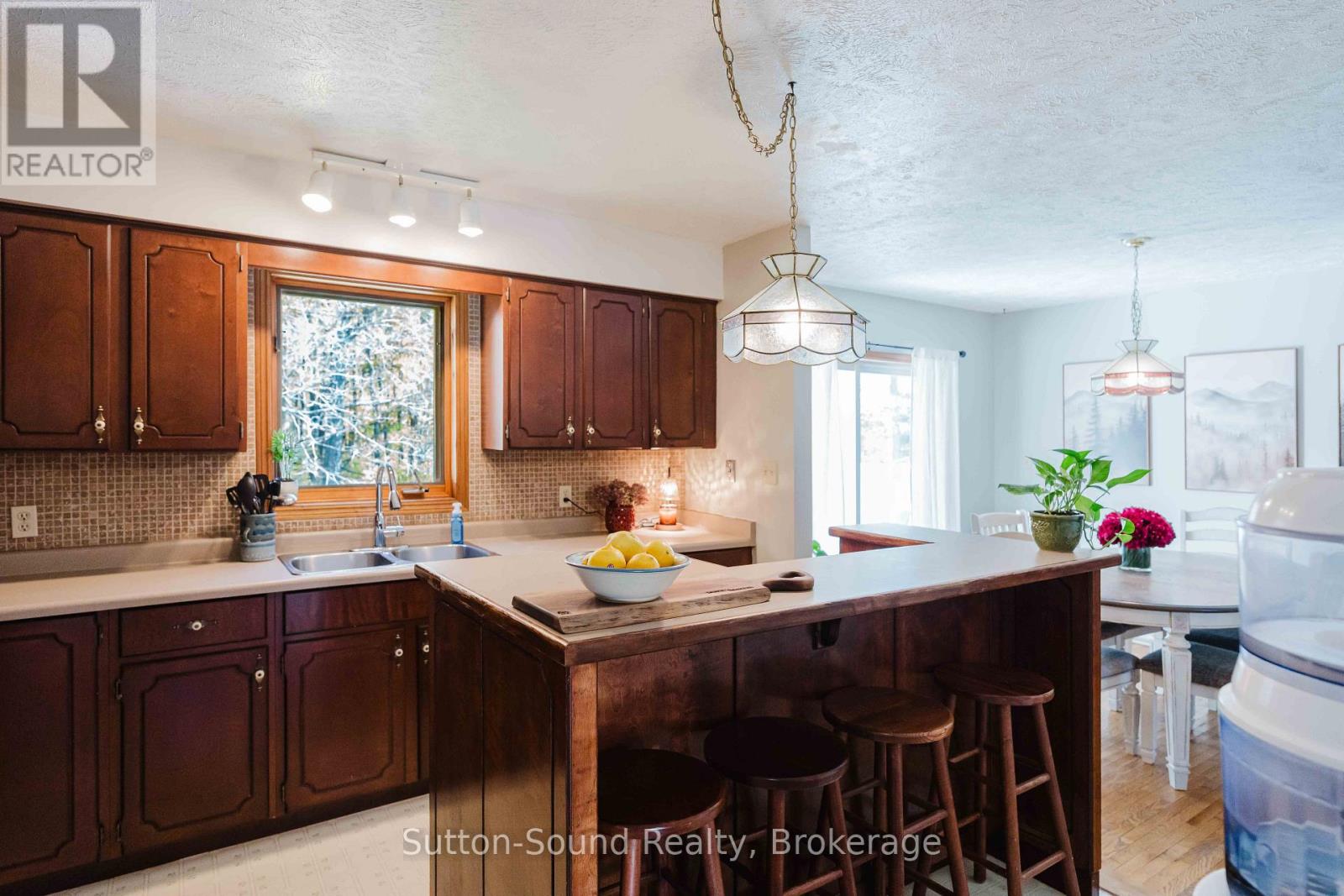 719 Mcnaughton Street, South Bruce Peninsula, Ontario  N0H 2T0 - Photo 10 - X14110388