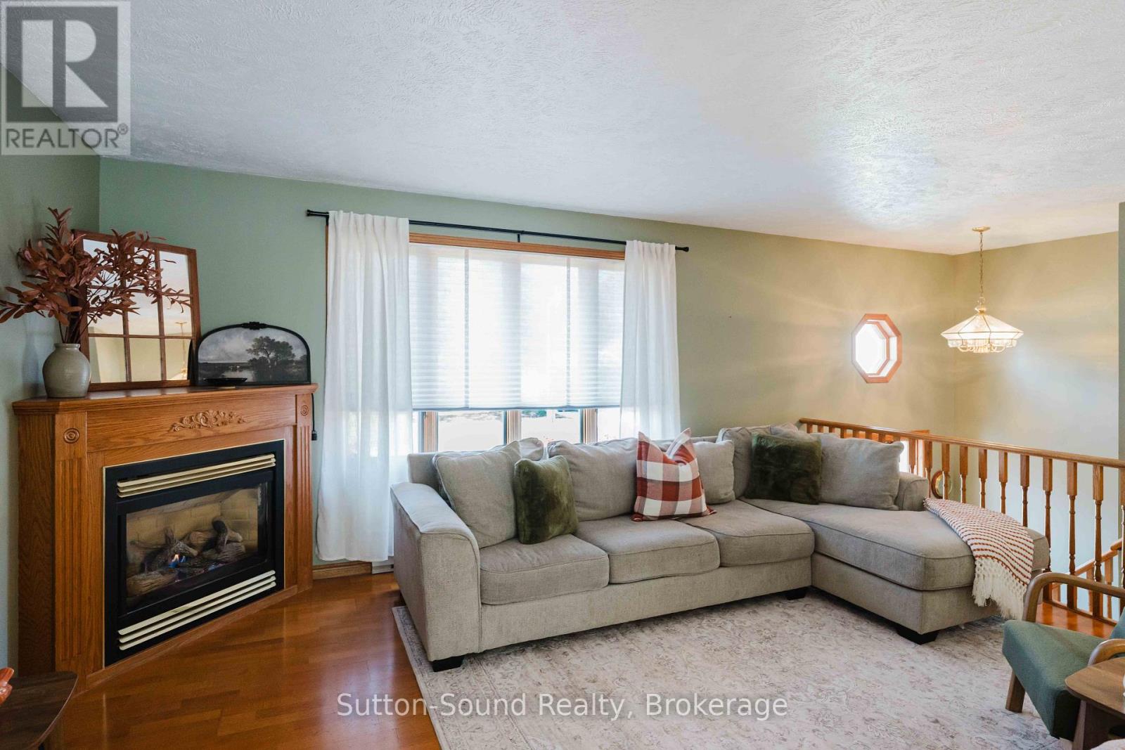719 Mcnaughton Street, South Bruce Peninsula, Ontario  N0H 2T0 - Photo 4 - X14110388