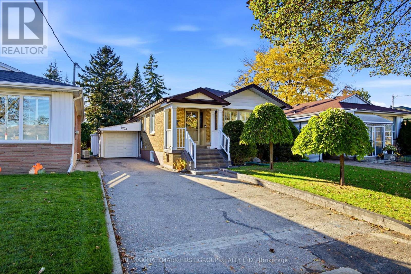 1224 Pharmacy Avenue, Toronto, Ontario  M1R 2H9 - Photo 2 - E14110134