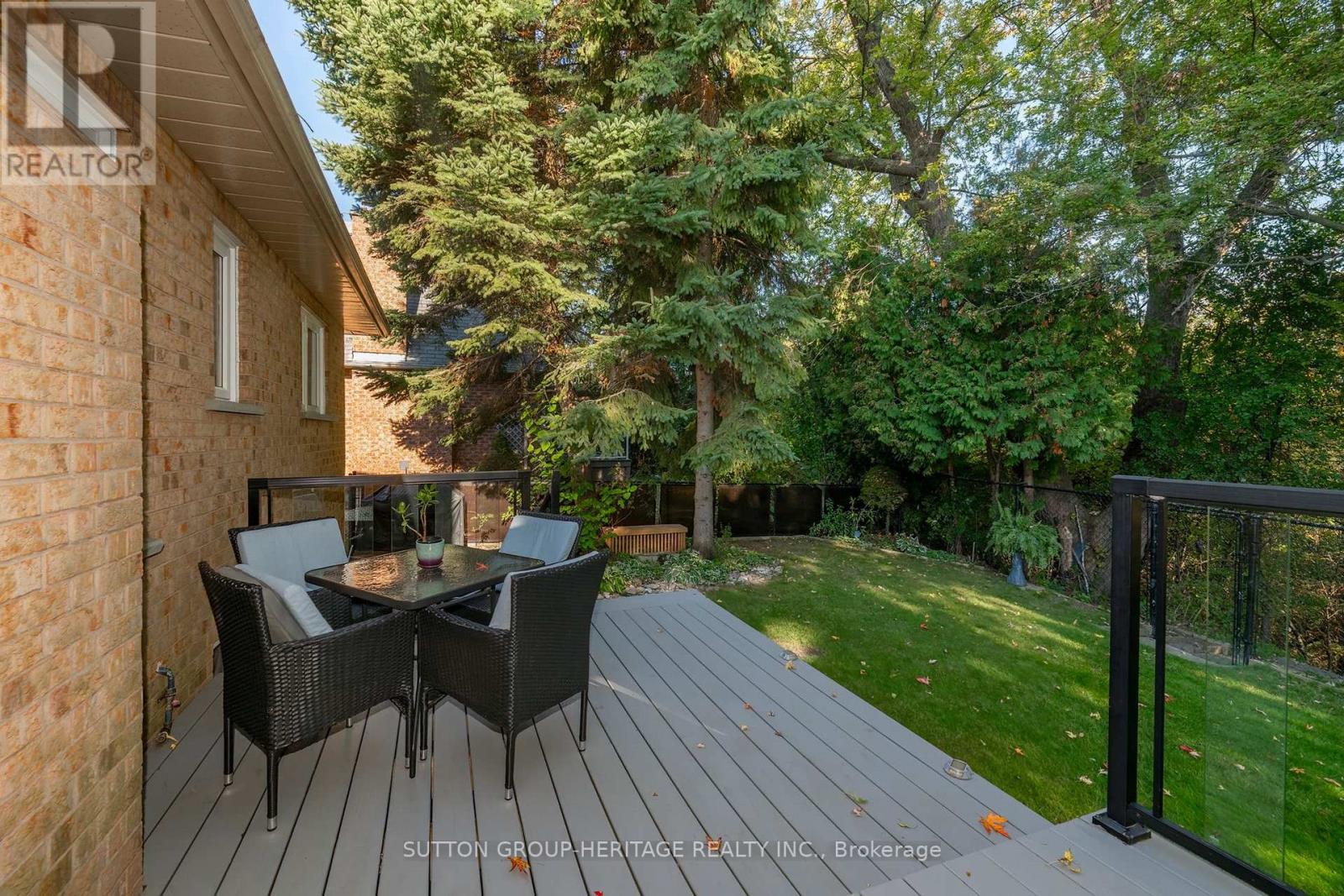 2526 Linwood Street, Pickering, Ontario  L1X 2P6 - Photo 38 - E14110328