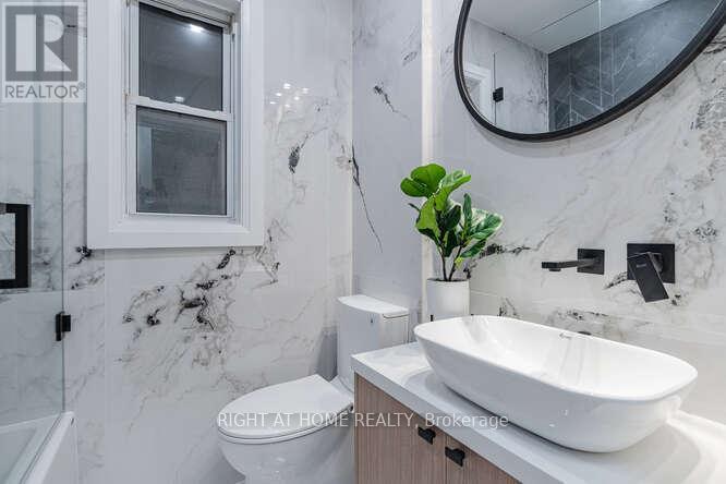 157 Woodycrest Avenue N, Toronto, Ontario  M4J 3B8 - Photo 11 - E14110342