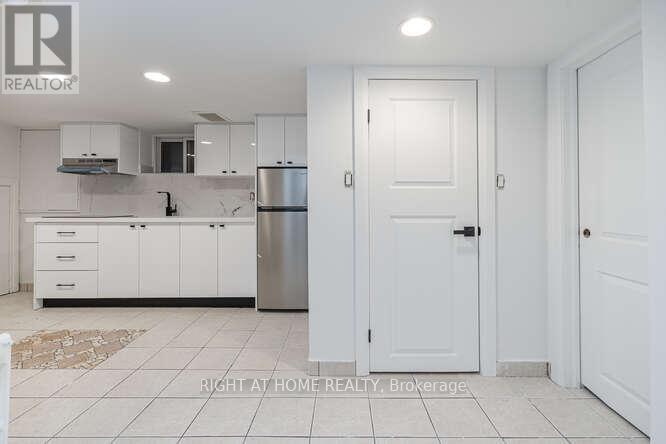 157 Woodycrest Avenue N, Toronto, Ontario  M4J 3B8 - Photo 14 - E14110342