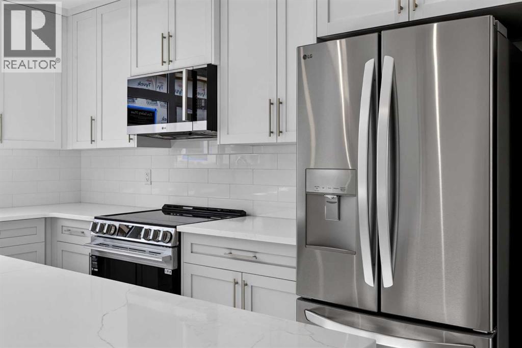 704, 30 Creekside Villas SW, Calgary, Alberta T1T 1Z1 - Photo 11 - A2351825