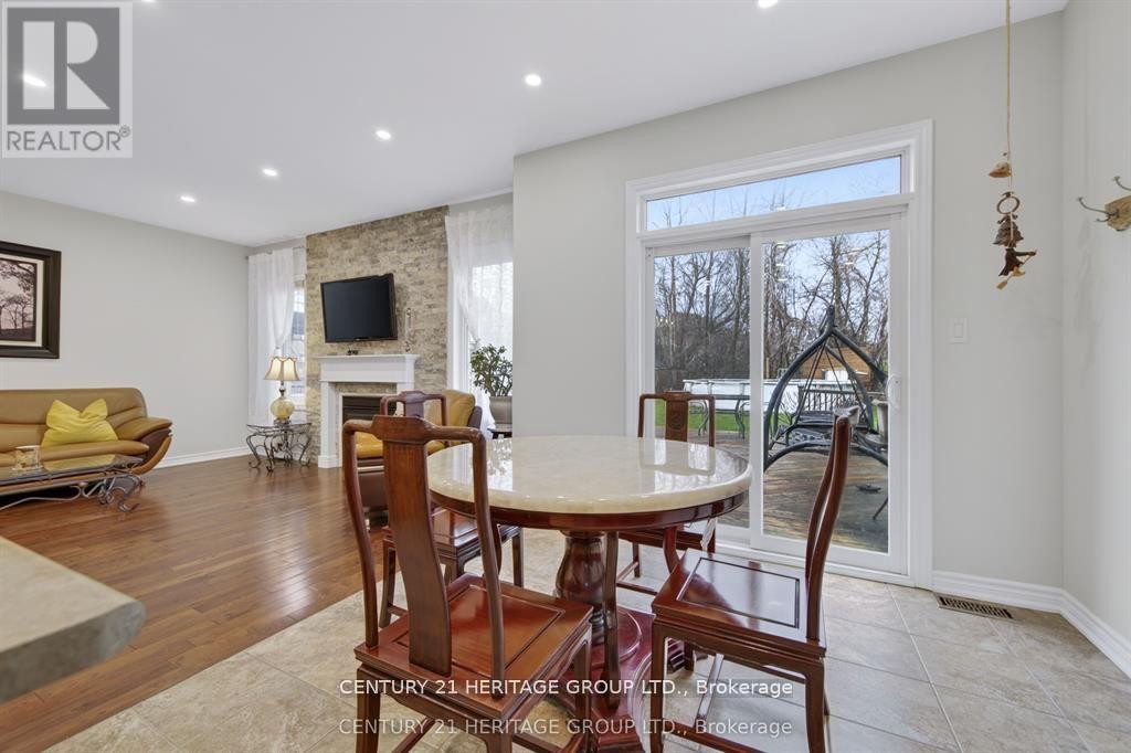 136 Riveredge Drive, Georgina, Ontario  L4P 2P3 - Photo 13 - N14110402