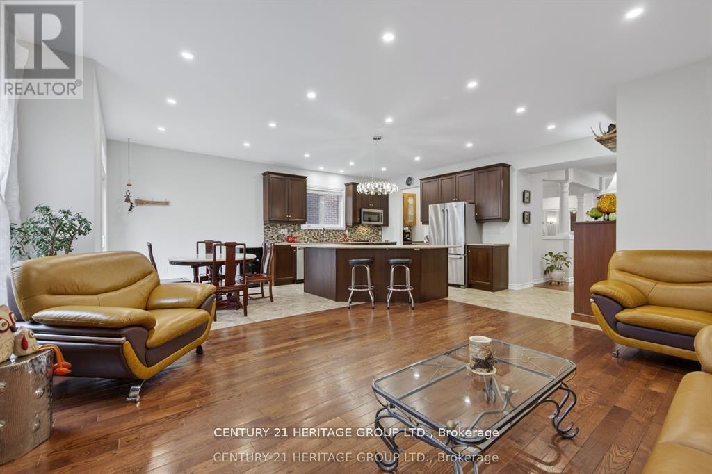 136 Riveredge Drive, Georgina, Ontario  L4P 2P3 - Photo 15 - N14110402