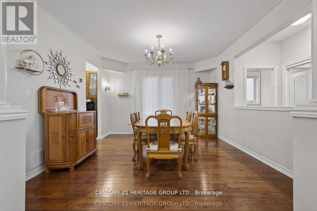 136 Riveredge Drive, Georgina, Ontario  L4P 2P3 - Photo 5 - N14110402