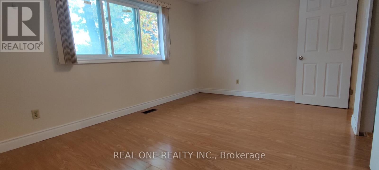 Upper - 93 Southdale Drive, Markham (Bullock), Ontario  L3P 1K1 - Photo 10 - N14110416