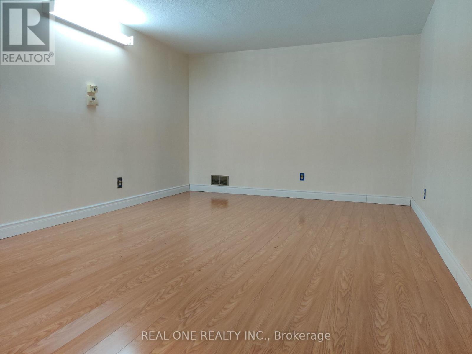 Upper - 93 Southdale Drive, Markham (Bullock), Ontario  L3P 1K1 - Photo 3 - N14110416