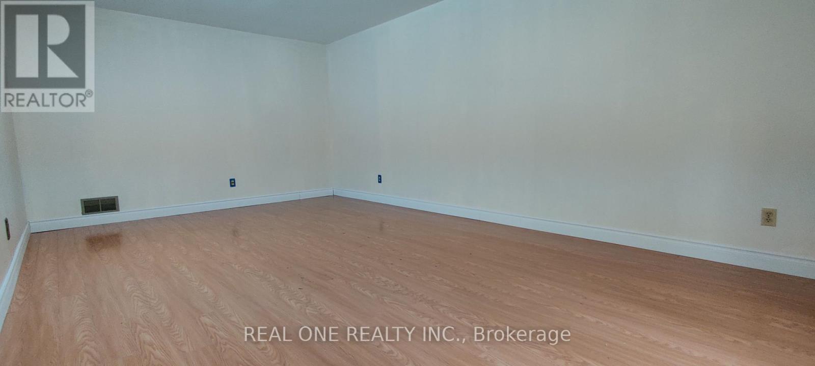Upper - 93 Southdale Drive, Markham (Bullock), Ontario  L3P 1K1 - Photo 4 - N14110416