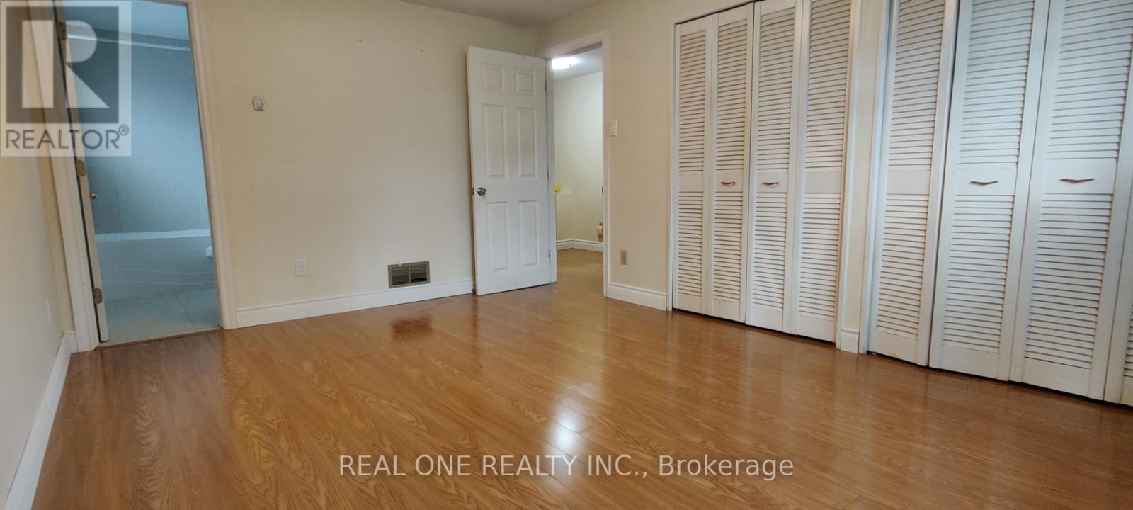 Upper - 93 Southdale Drive, Markham (Bullock), Ontario  L3P 1K1 - Photo 8 - N14110416