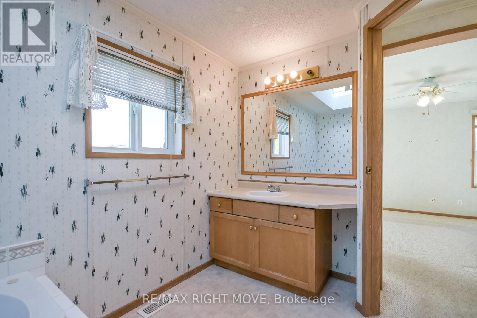 4105 Wesely Street, Severn, Ontario  L3V 0V4 - Photo 27 - S14110364