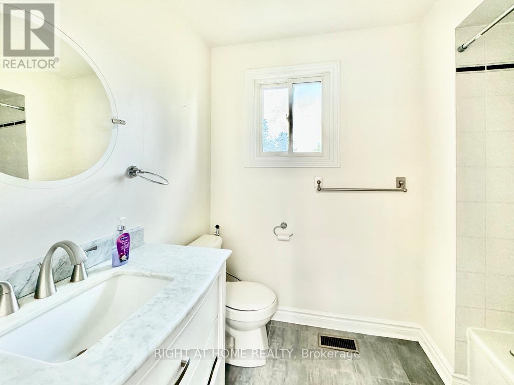 48 James Street, Barrie (Ardagh), Ontario  L4N 6Y3 - Photo 13 - S14110382