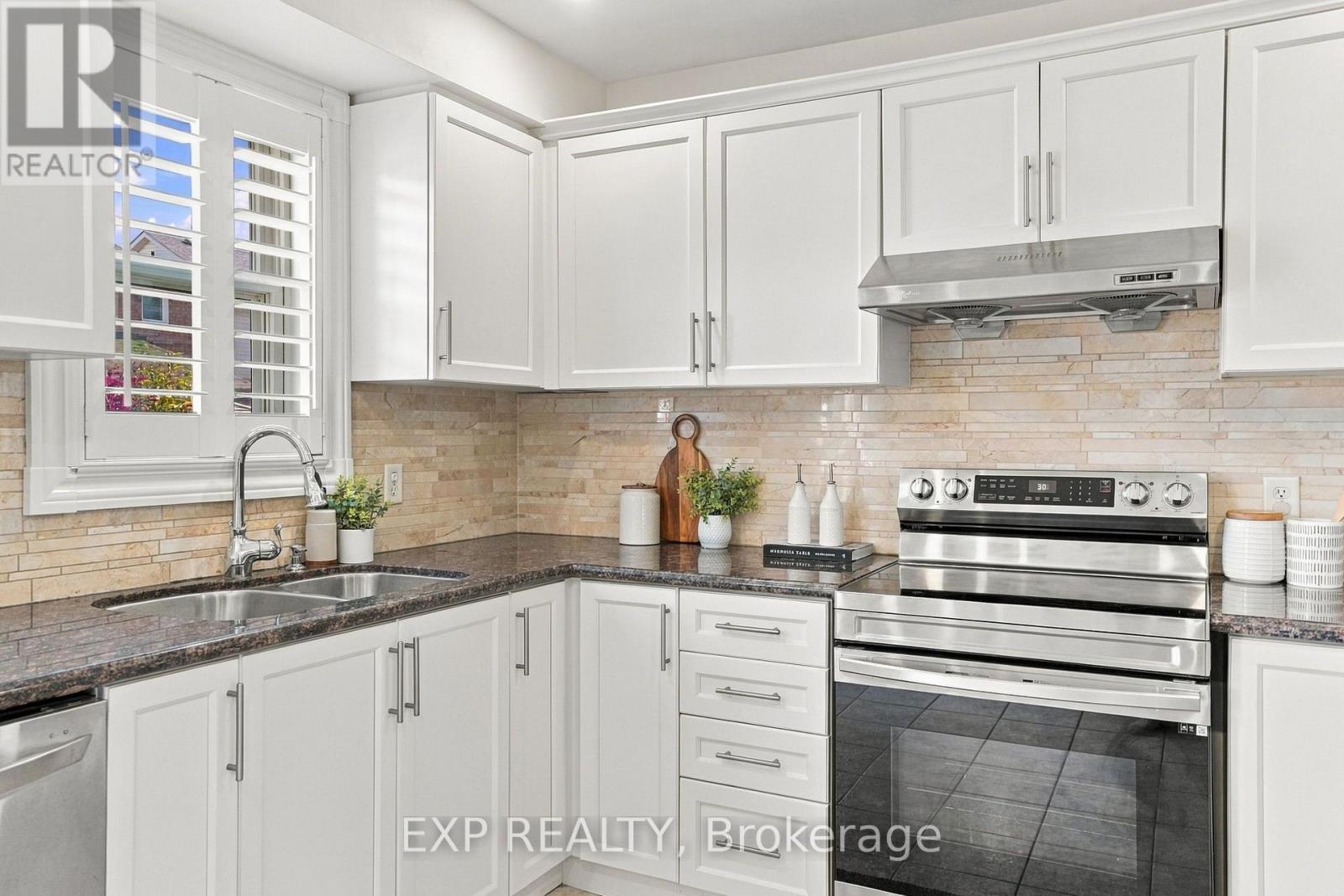 3976 Mcdowell Drive, Mississauga (Churchill Meadows), Ontario  L5M 6P4 - Photo 12 - W14110124