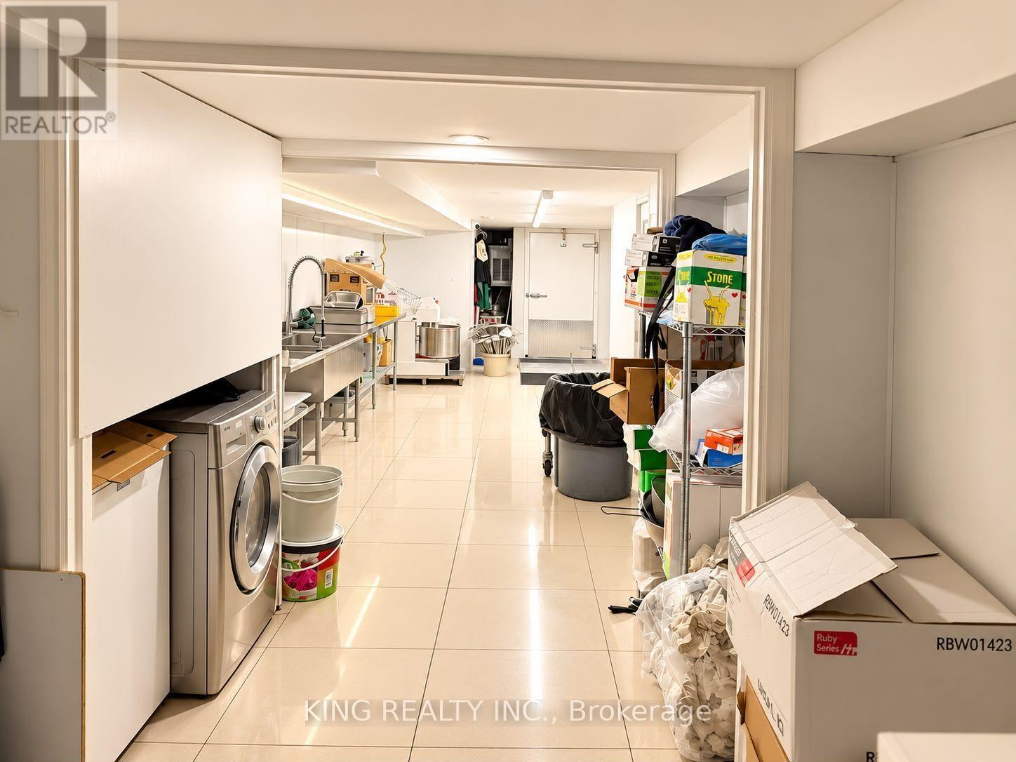 2889 Keele Street, Toronto (Downsview-Roding-Cfb), Ontario  M3M 2G9 - Photo 25 - W14110126