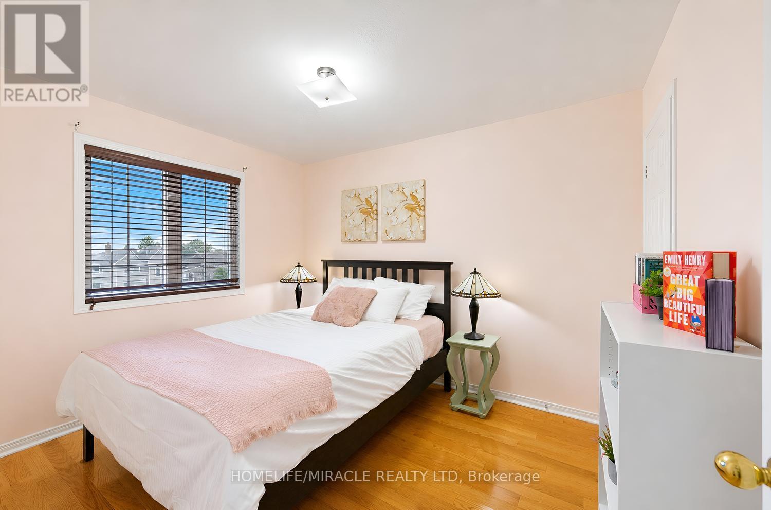 54 Starhill Crescent, Brampton (Sandringham-Wellington), Ontario  L6R 2W1 - Photo 13 - W14110218