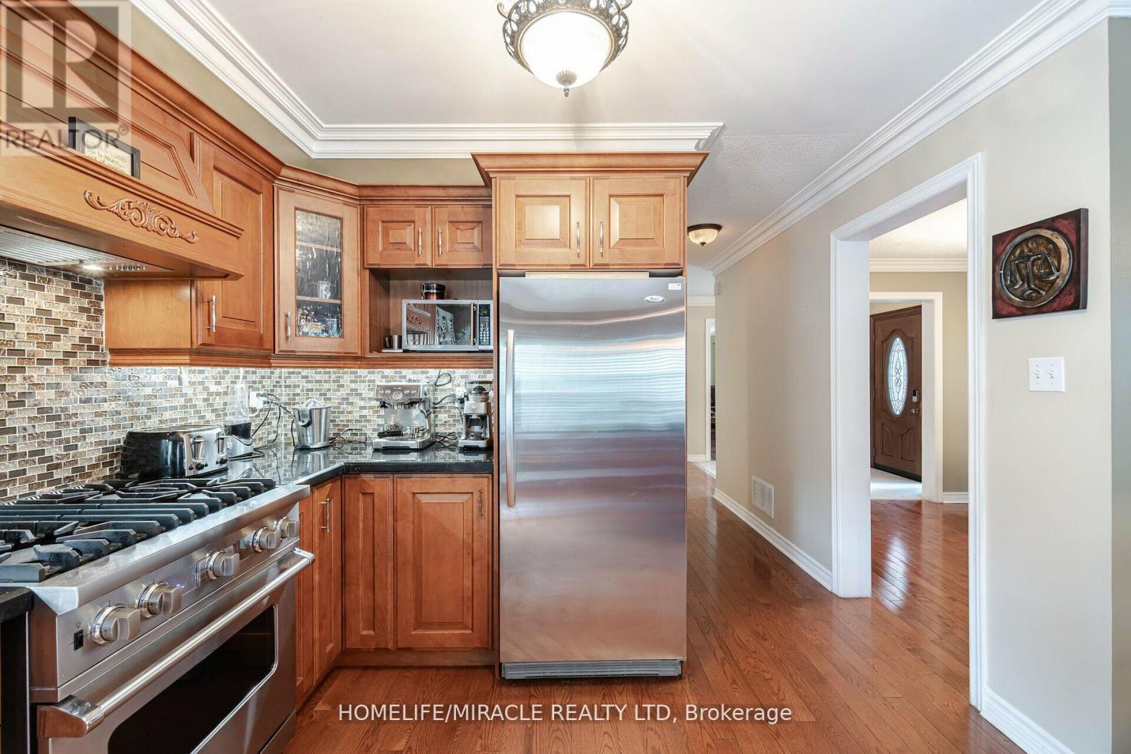 129 Van Scott Drive, Brampton (Northwest Sandalwood Parkway), Ontario  L7A 2C7 - Photo 13 - W14110226