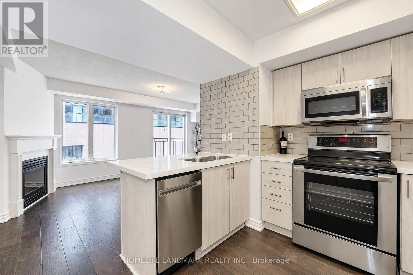714 - 10 Laidlaw Street, Toronto (South Parkdale), Ontario  M6K 1X2 - Photo 2 - W14110234