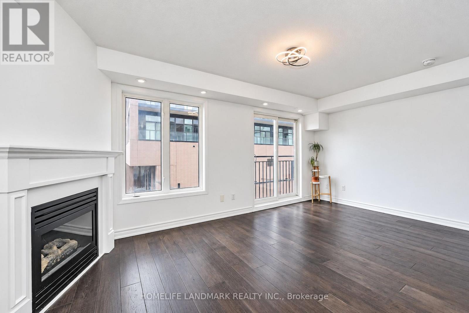 714 - 10 Laidlaw Street, Toronto (South Parkdale), Ontario  M6K 1X2 - Photo 4 - W14110234