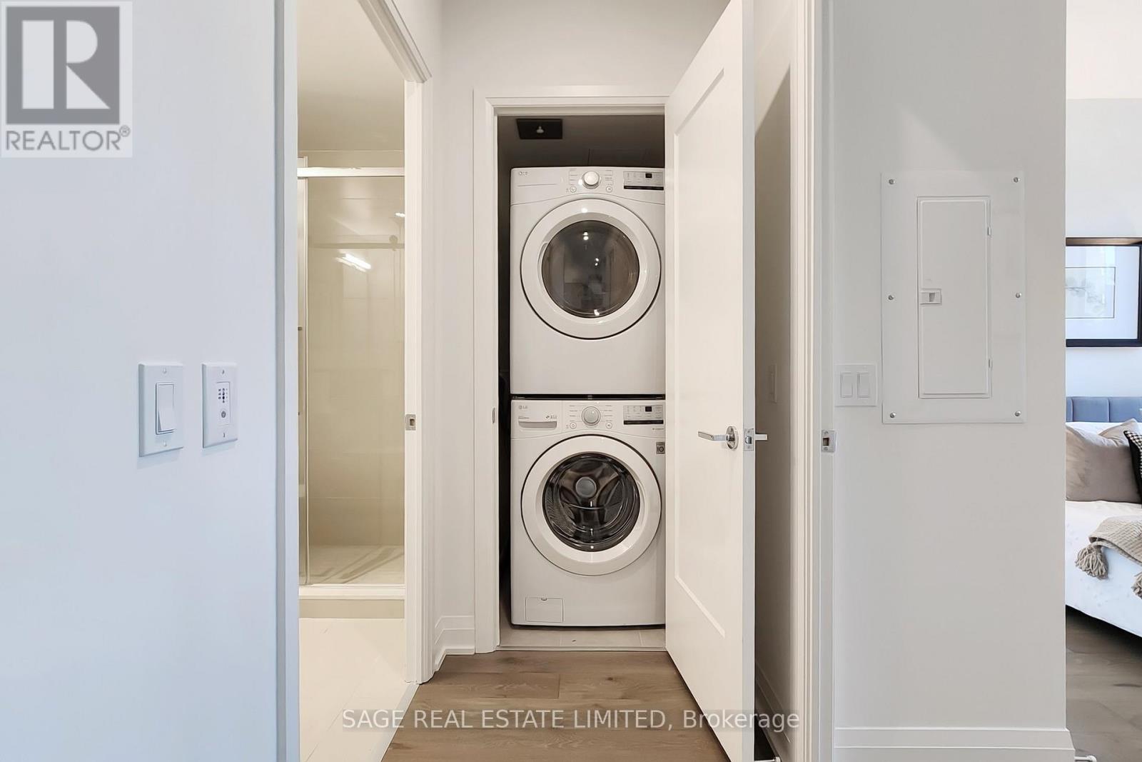 113 - 293 The Kingsway, Toronto (Edenbridge-Humber Valley), Ontario  M9A 0E8 - Photo 23 - W14110262