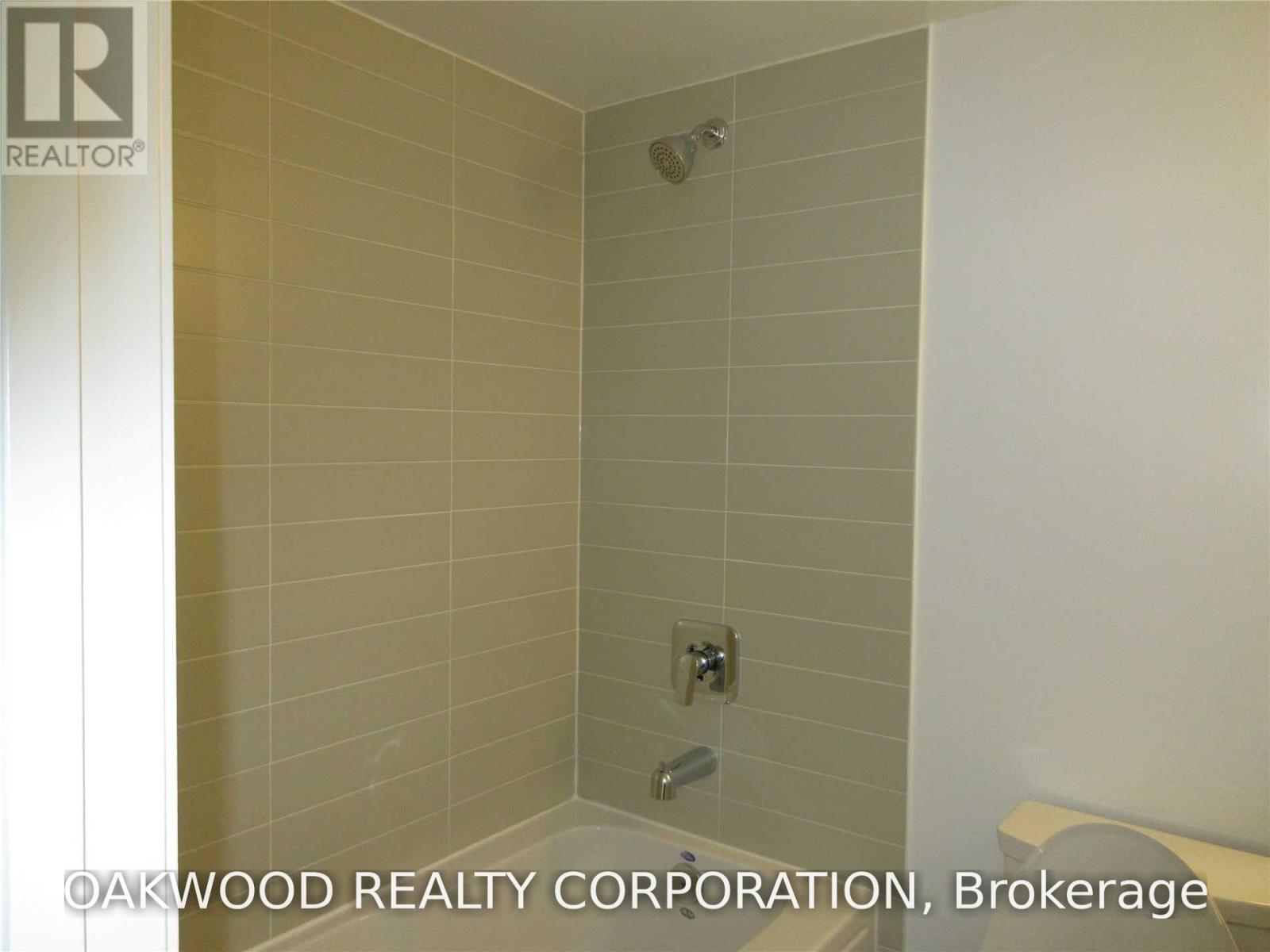 303 - 1461 Lawrence Avenue W, Toronto (Brookhaven-Amesbury), Ontario  M6L 0A6 - Photo 6 - W14110362