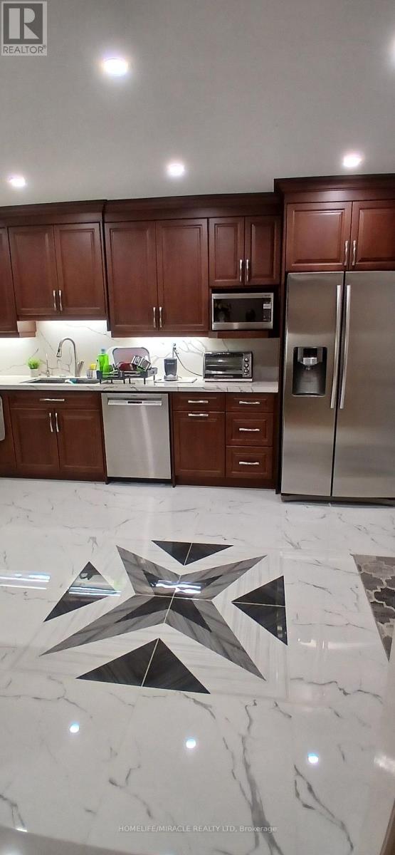 97 Wildberry Crescent, Brampton (Sandringham-Wellington), Ontario  L6R 1J9 - Photo 11 - W14110392