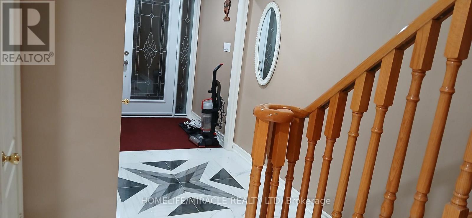 97 Wildberry Crescent, Brampton (Sandringham-Wellington), Ontario  L6R 1J9 - Photo 4 - W14110392