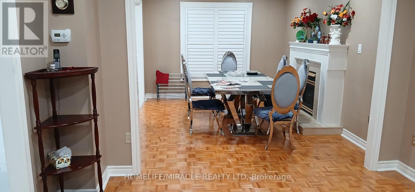 97 Wildberry Crescent, Brampton (Sandringham-Wellington), Ontario  L6R 1J9 - Photo 6 - W14110392